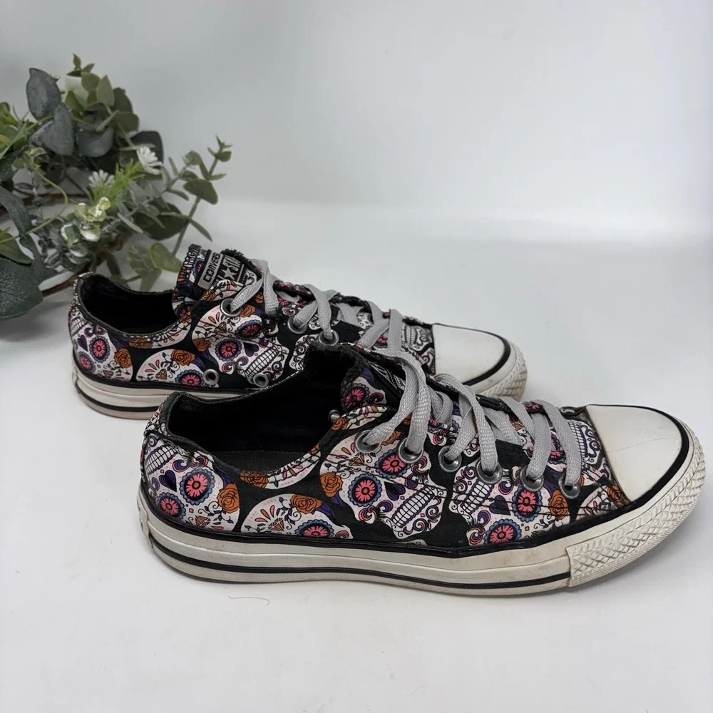 Converse Chuck Taylor All-Star Low-Top Sneakers Womens Size 7 Sugar Skull Mens 5